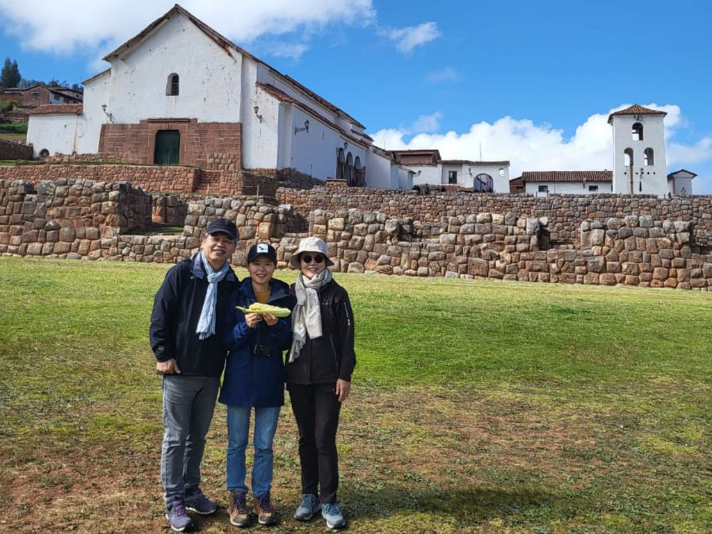 Valle Sagrado con conexión a Machu Picchu 2 Días 1 Noche Tari Tours