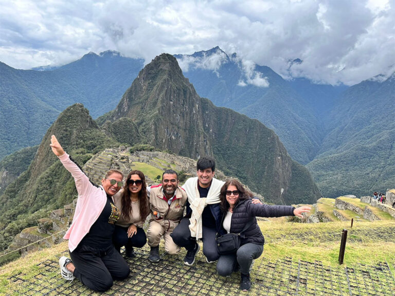 Valle Sagrado Con Conexi N A Machu Picchu D As Noche Tari Tours