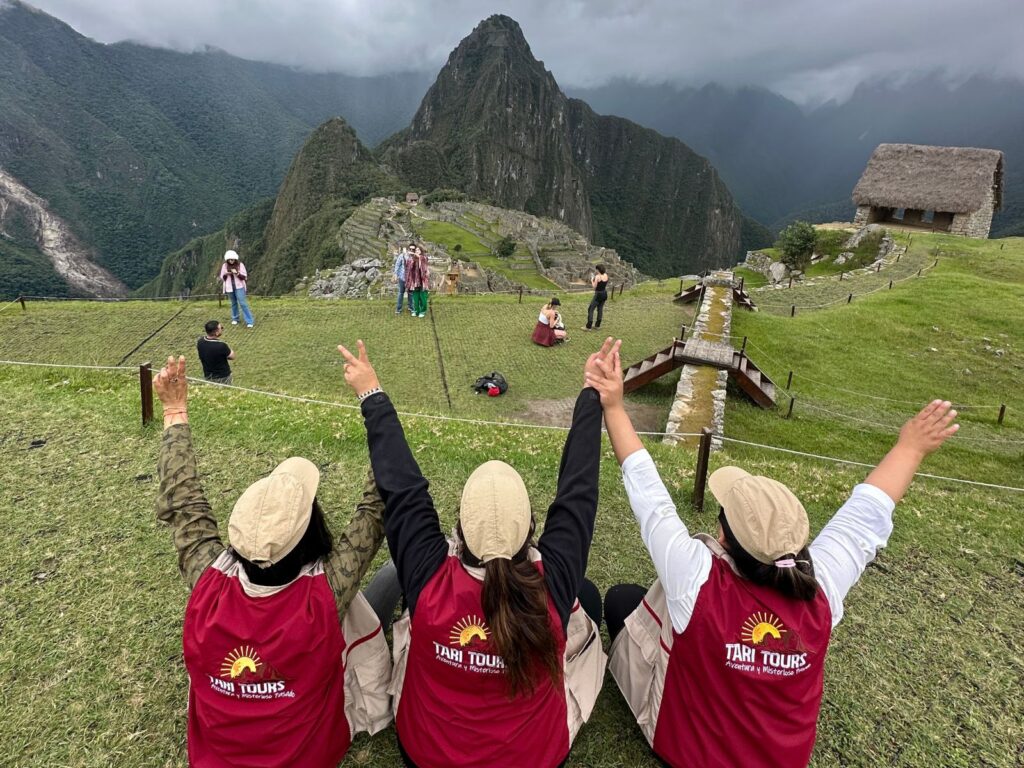 Equipo de Tari Tours en Cusco