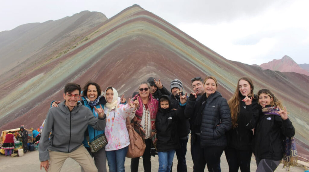 Grupo en la Montaña de Colores, Vinicunca