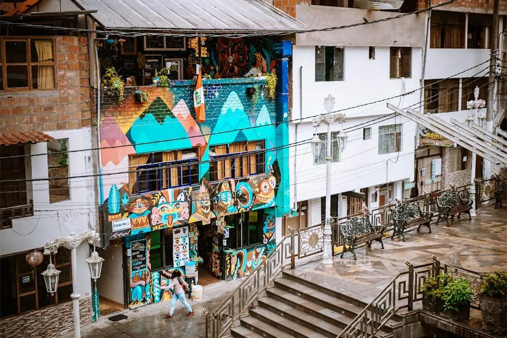 aguas calientes machu picchu amanecer donde dormir