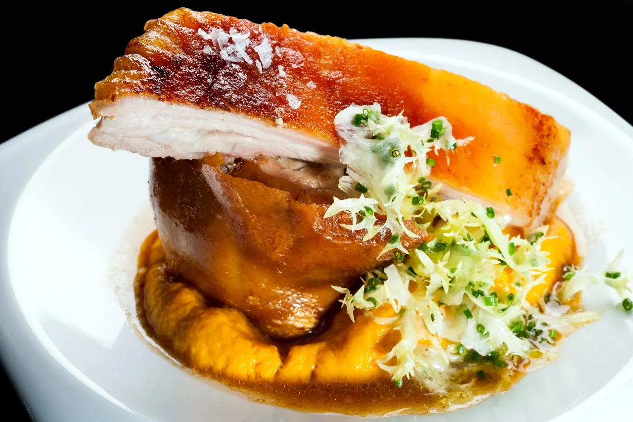 comida de cusco lechon al horno